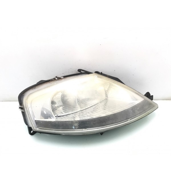 Фара правая бу для Citroen C3 1 1.4 i,  2007 г.