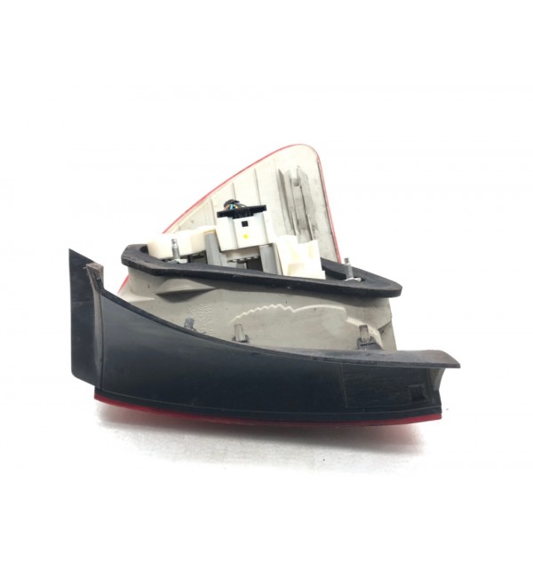 Фонарь задний левый бу для BMW 3 E90/E91/E92/E93 2.0 i,  2011 г.