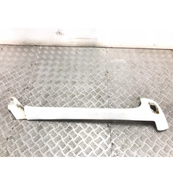 Накладка на бампер бу для Iveco Eurocargo  3.9 TD,  2013 г.