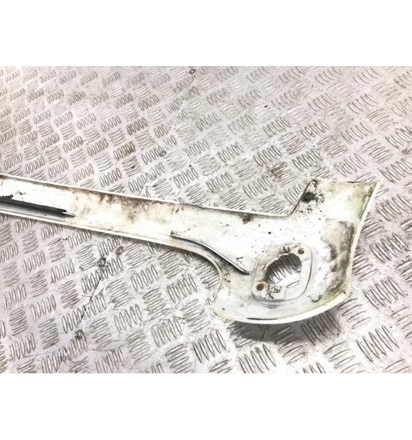 Накладка на бампер бу для Iveco Eurocargo  3.9 TD,  2013 г.