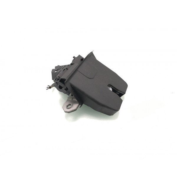 Замок багажника бу для Ford Focus 2 1.8 i,  2010 г.