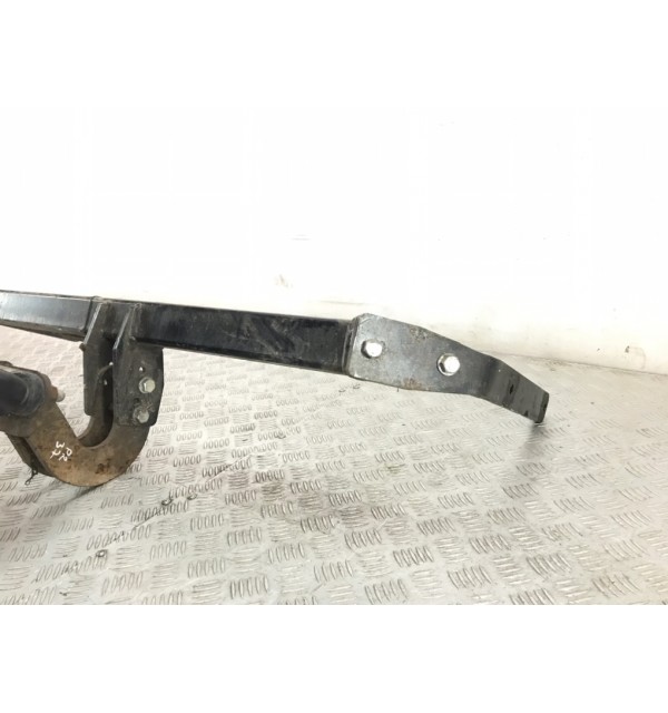 Прицепное устройство (фаркоп) бу для Seat Altea  1.9 TDi,  2005 г.
