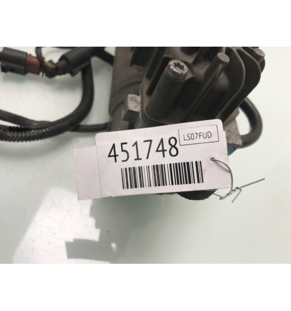 Компрессор пневмоподвески бу для Audi A8 D3 3.0 TDi,  2007 г.