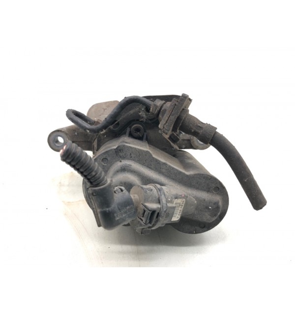 Суппорт задний правый бу для Volkswagen Passat B6 1.9 TDi,  2006 г.