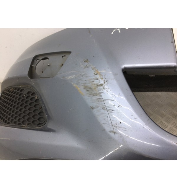 Бампер передний бу для Opel Zafira B 1.6 i,  2009 г.