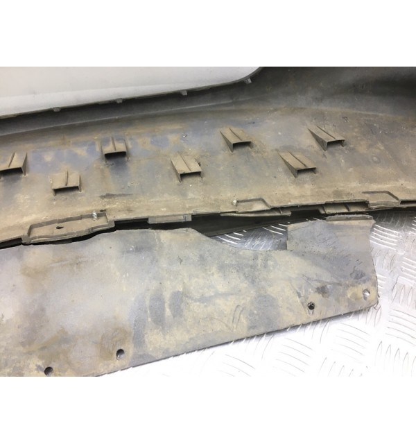 Бампер передний бу для Opel Zafira B 1.6 i,  2009 г.