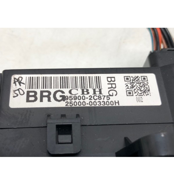 Кнопка аварийной сигнализации бу для Hyundai Coupe 2 2.0 i,  2007 г.