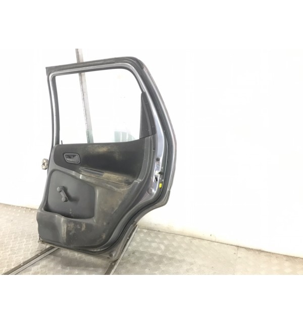 Дверь задняя правая бу для Suzuki Ignis  1.5 i,  2006 г.
