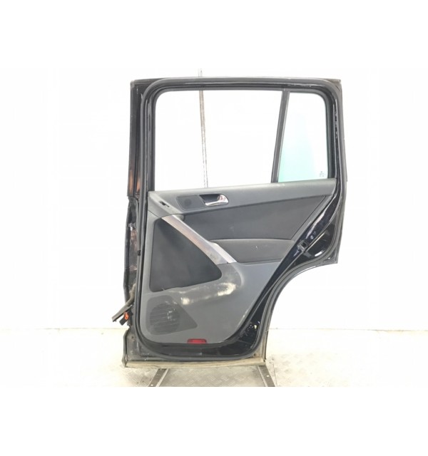 Дверь задняя правая бу для Volkswagen Tiguan 1 2.0 TDi,  2008 г.