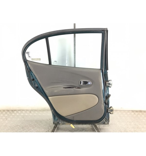 Дверь задняя левая бу для Daewoo Leganza  2.0 i,  1998 г.