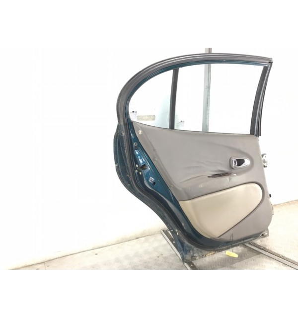 Дверь задняя левая бу для Daewoo Leganza  2.0 i,  1998 г.