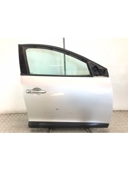Дверь передняя правая бу для Renault Megane 3 1.6 i,  2009 г.