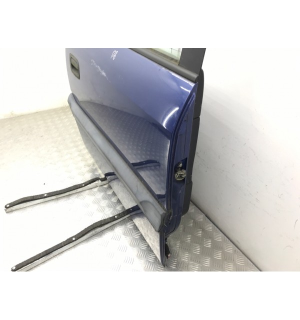 Дверь задняя правая бу для Opel Zafira A 1.6 i,  2002 г.