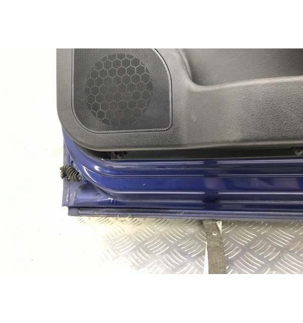 Дверь задняя правая бу для Opel Zafira A 1.6 i,  2002 г.