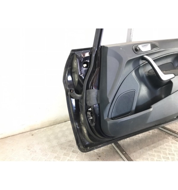 Дверь передняя правая бу для Ford Fiesta 6 1.4 TDCI,  2013 г.