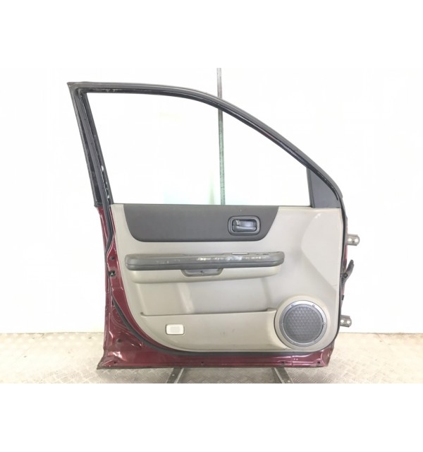 Дверь передняя левая бу для Nissan X-Trail T30 2.2 DCi,  2003 г.