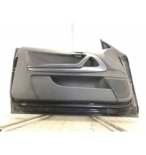 Дверь передняя левая бу для Audi A3 8P 1.9 TDi,  2009 г.
