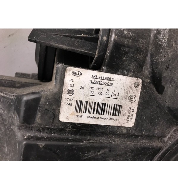 Фара левая бу для Volkswagen Jetta 5 2.0 TDi,  2009 г.