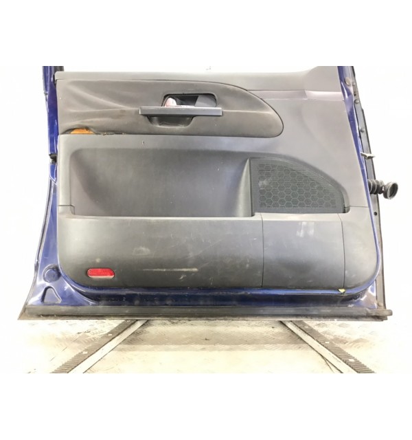 Дверь передняя правая бу для Seat Alhambra 1 2.0 TDi,  2009 г.