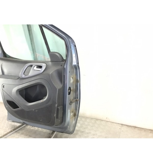 Дверь передняя правая бу для Citroen Berlingo 2 1.6 HDi,  2011 г.