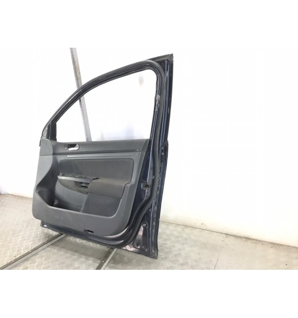 Дверь передняя правая бу для Volkswagen Golf 5 1.9 TDi,  2008 г.