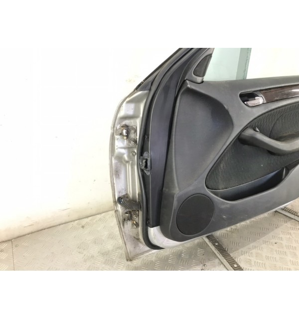 Дверь передняя правая бу для BMW 3 E46 1.9 i,  2000 г.