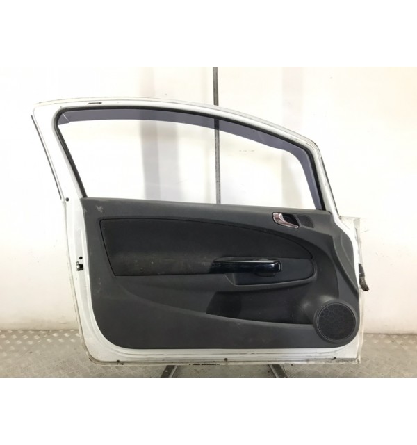 Дверь передняя левая бу для Opel Corsa D 1.2 i,  2011 г.
