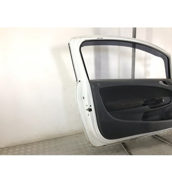 Дверь передняя левая бу для Opel Corsa D 1.2 i,  2011 г.