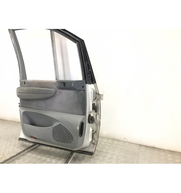 Дверь передняя левая бу для Peugeot 806  2.0 HDi,  2000 г.