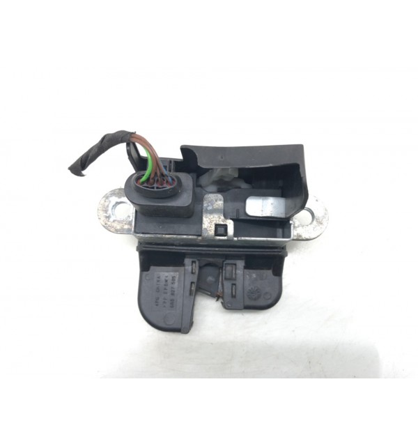 Замок багажника бу для Seat Altea  1.9 TDi,  2005 г.