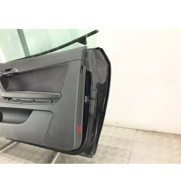 Дверь передняя правая бу для Audi A3 8P 1.9 TDi,  2009 г.