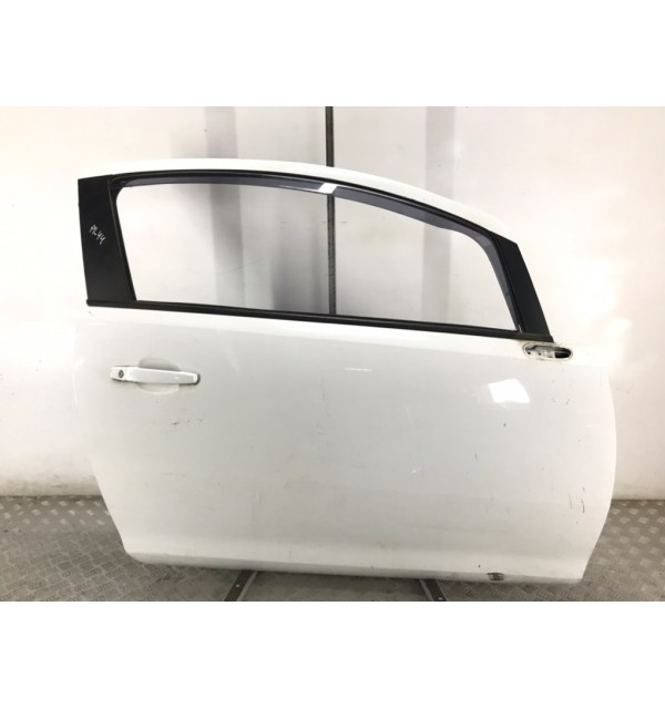 Дверь передняя правая бу для Opel Corsa D 1.2 i,  2011 г.