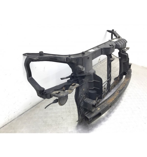 Панель передняя (телевизор) бу для Hyundai Tucson 1 2.0 CRDi,  2007 г.