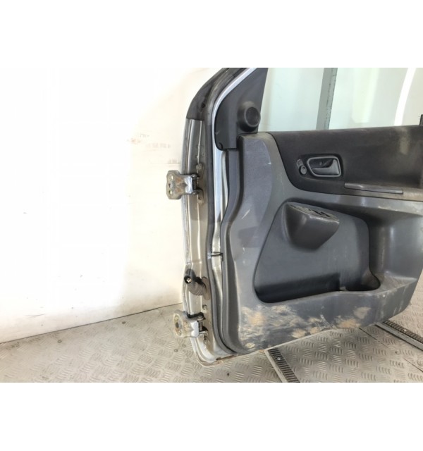 Дверь передняя правая бу для Suzuki Ignis  1.5 i,  2006 г.