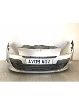 Бампер передний бу для Renault Megane 3 1.6 i, 2009 г.