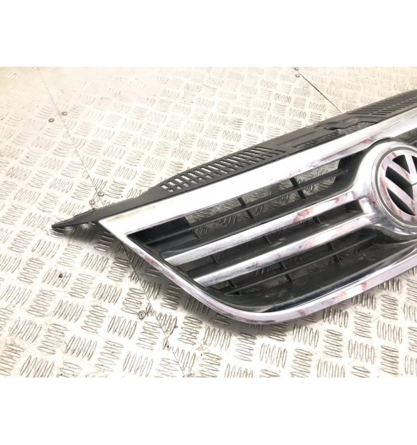 Решетка радиатора бу для Volkswagen Tiguan 1 2.0 TDi,  2008 г.