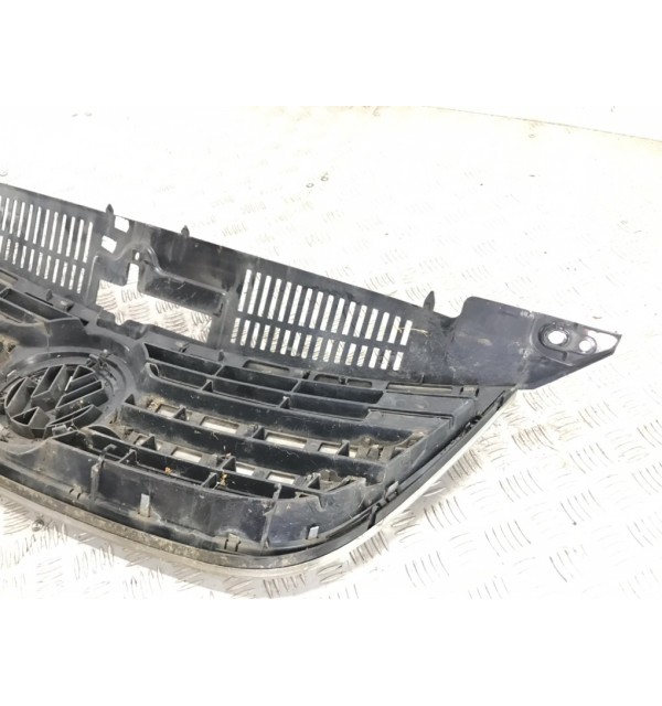 Решетка радиатора бу для Volkswagen Tiguan 1 2.0 TDi,  2008 г.