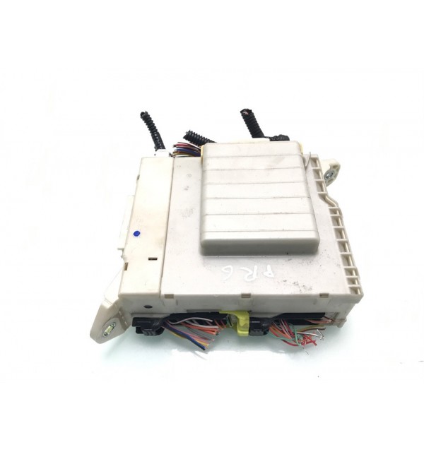 Блок предохранителей бу для Lexus IS 2 2.5 i,  2005 г.