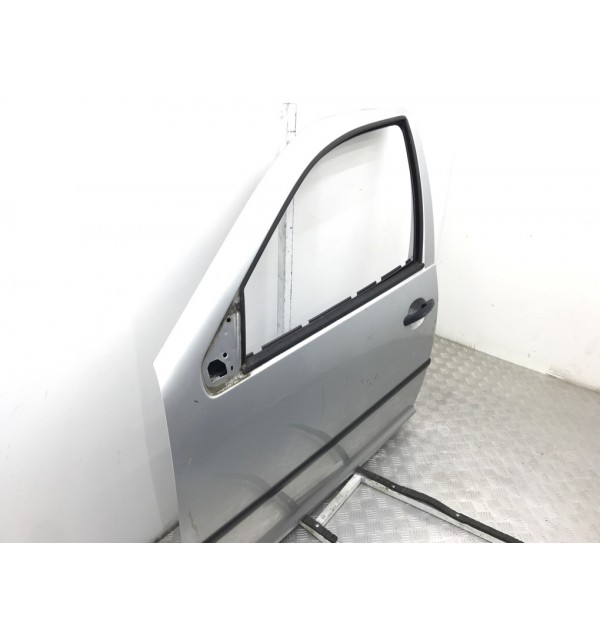 Дверь передняя левая бу для Volkswagen Golf 4 1.6 i,  2003 г.