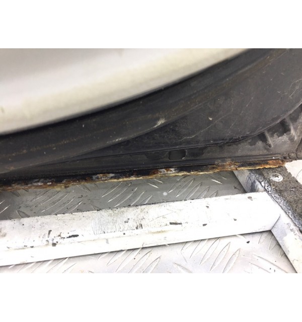 Дверь задняя правая бу для Mercedes C W203 2.2 CDi,  2005 г.