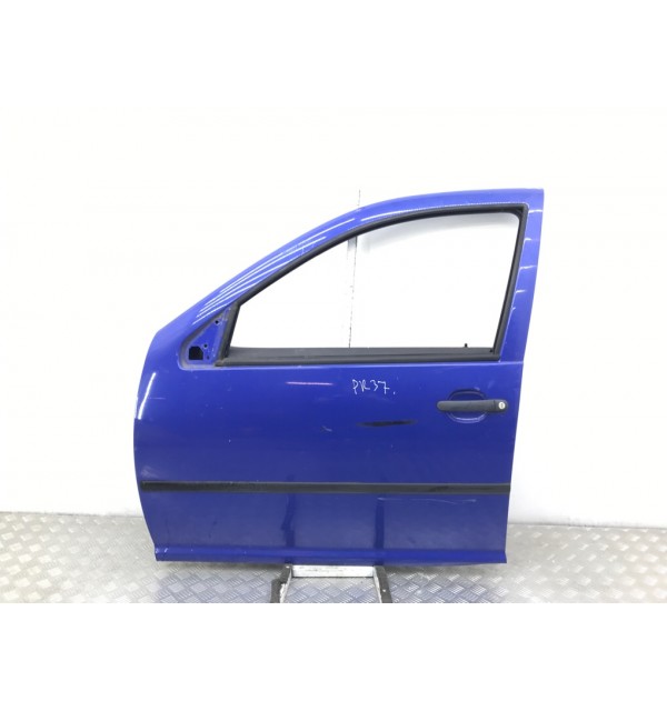 Дверь передняя левая бу для Volkswagen Golf 4 1.6 i,  2000 г.