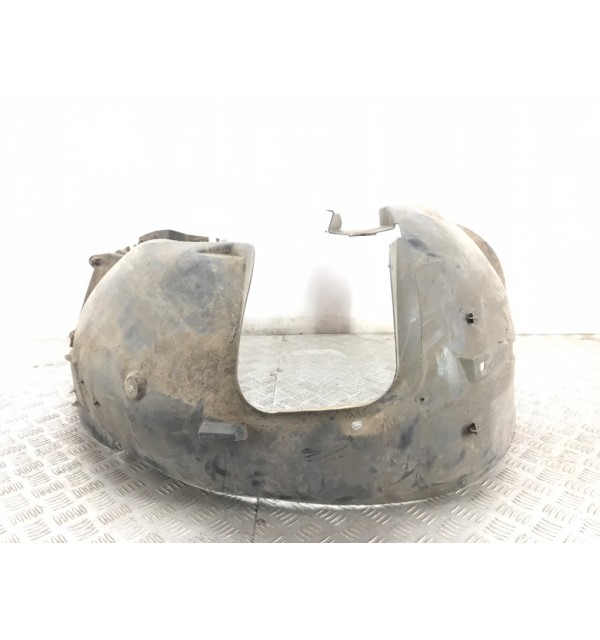 Защита арок передняя левая (подкрылок) бу для Peugeot 308 T7 1.6 HDi,  2009 г.