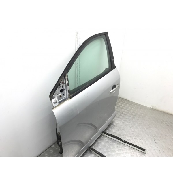 Дверь передняя левая бу для Renault Megane 3 1.5 DCi,  2010 г.