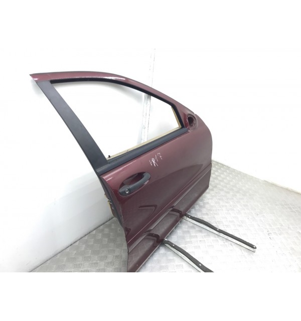 Дверь передняя правая бу для Mercedes C W203 2.2 CDi,  2003 г.