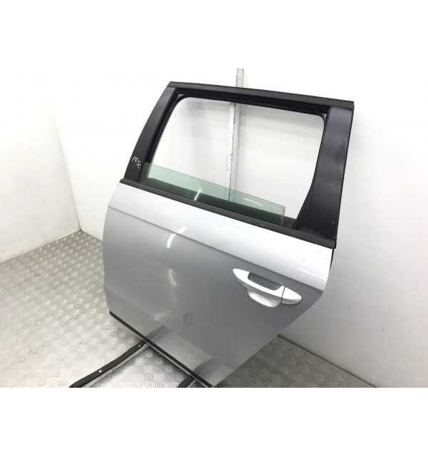 Дверь задняя левая бу для Volkswagen Passat B7 1.6 TDi,  2010 г.