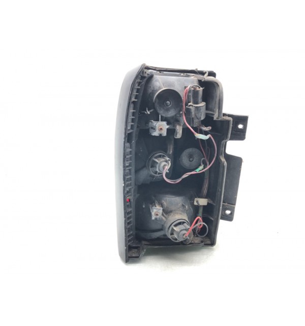 Фонарь задний правый бу для Mitsubishi Pajero 2 2.5 TD,  1992 г.