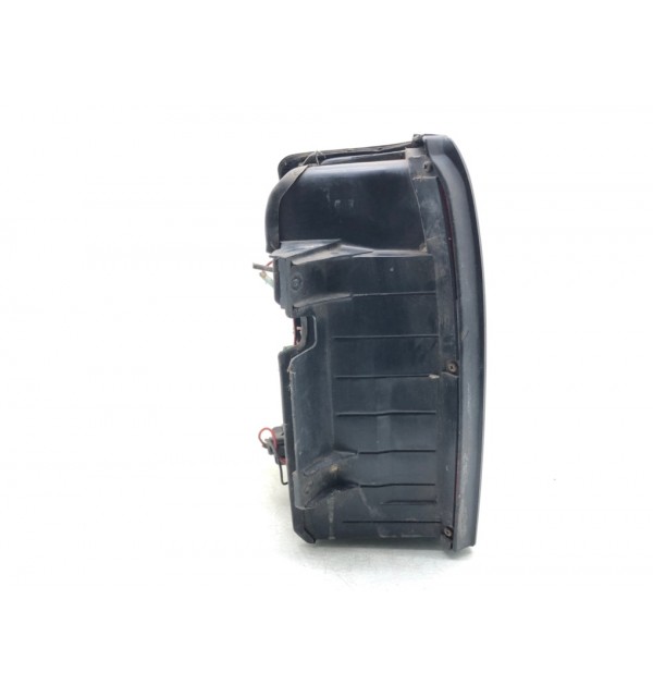 Фонарь задний правый бу для Mitsubishi Pajero 2 2.5 TD,  1992 г.