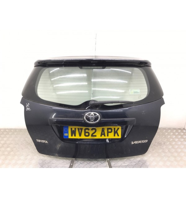 Крышка багажника бу для Toyota Verso  2.0 D-4D,  2012 г.