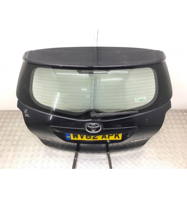 Крышка багажника бу для Toyota Verso  2.0 D-4D,  2012 г.