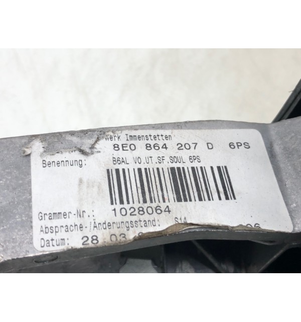 Подлокотник бу для Audi A4 B7 2.0 TDi,  2007 г.